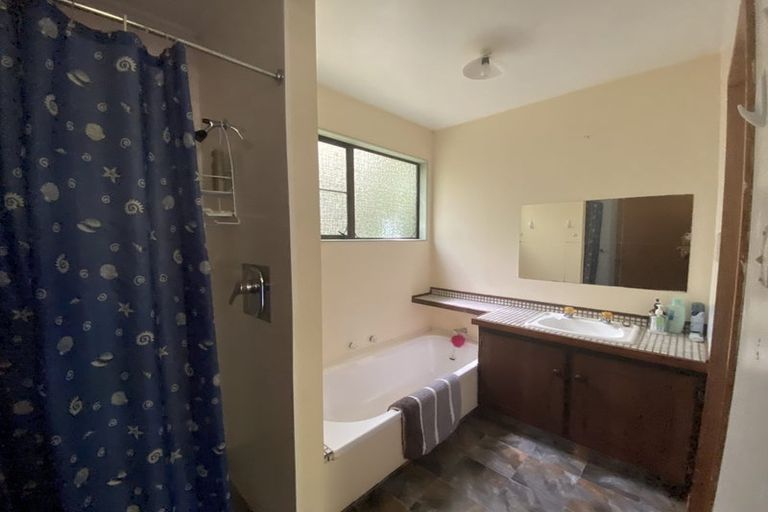 Photo of property in 1864 Takaka-collingwood Highway, Milnthorpe, Collingwood, 7182