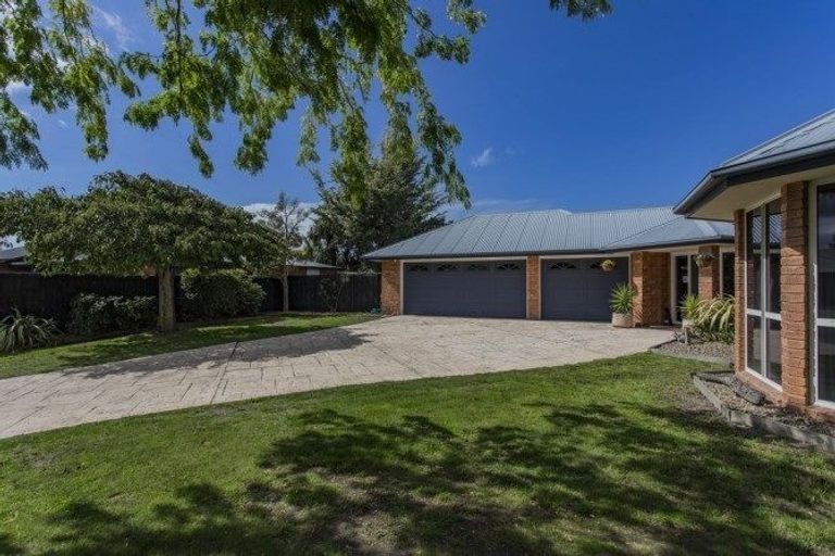 Photo of property in 4 Cobden Place, Woodend, 7610