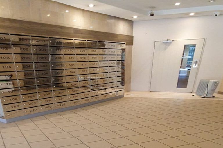 Photo of property in Orange Apartments/victoria Centr, 810/169 The Terrace, Wellington Central, Wellington, 6011