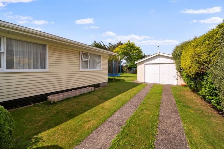 Photo of property in 39 Reid Avenue, Hawera, 4610