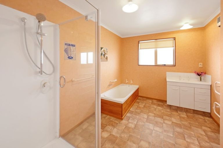 Photo of property in 5 William Street, Gore, 9710