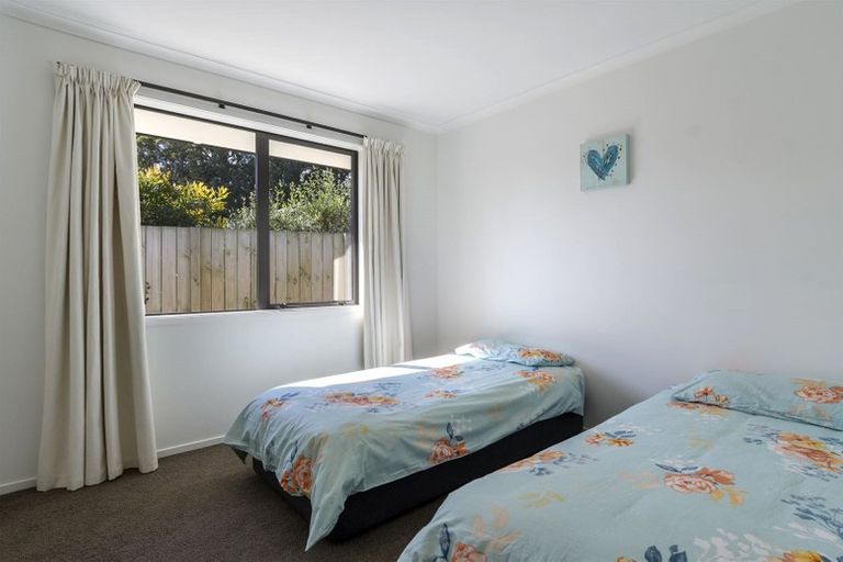 Photo of property in 15 Allington Place, Bethlehem, Tauranga, 3110