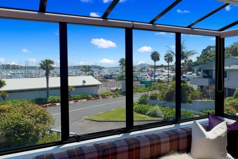 Photo of property in 1/33 Argo Drive, Half Moon Bay, Auckland, 2012