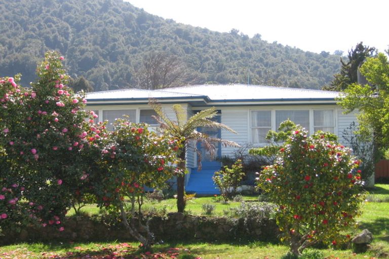 Photo of property in 9 Garrick Place, Pukehangi, Rotorua, 3015