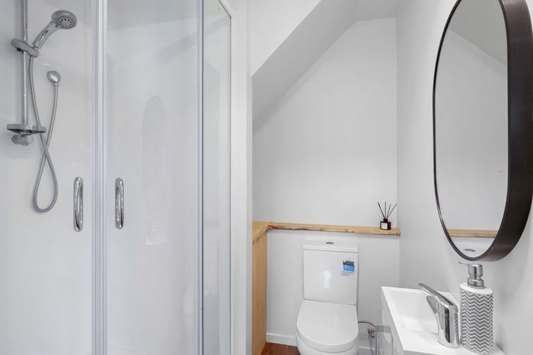 Photo of property in 28 Norwich Avenue, Spotswood, New Plymouth, 4310