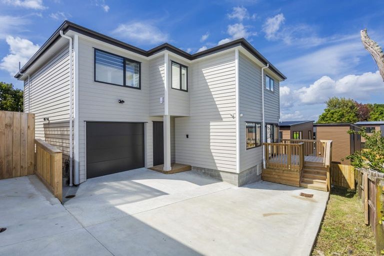 Photo of property in 10a Mescal Street, Massey, Auckland, 0614