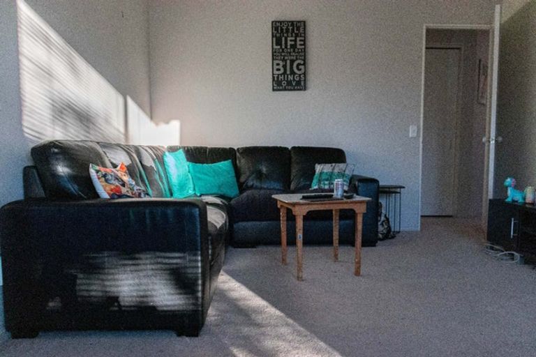 Photo of property in 182a Whites Line East, Waiwhetu, Lower Hutt, 5010