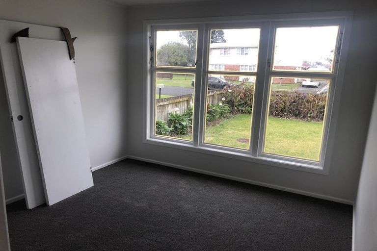 Photo of property in 33 Johnstones Road, Otara, Auckland, 2023