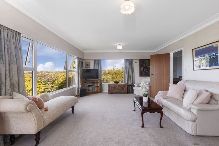 Photo of property in 8 Cashmere Place, Glenfield, Auckland, 0629
