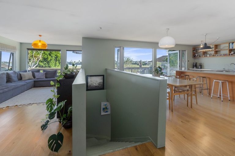 Photo of property in 99 Beresford Street, Bayswater, Auckland, 0622
