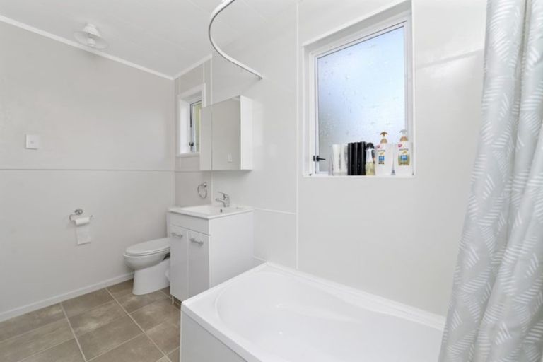 Photo of property in 16 Manuka Crescent, Hillcrest, Rotorua, 3015