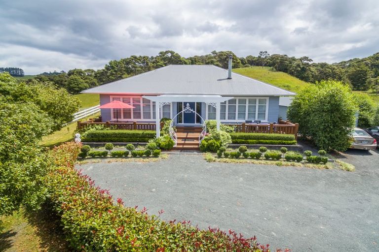 Photo of property in 9 Cory Road, Kaukapakapa, 0873