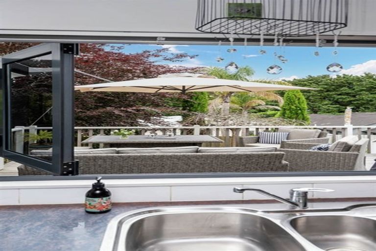 Photo of property in 21 Byblos Place, The Gardens, Auckland, 2105