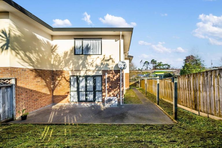 Photo of property in 16/2 Arawa Street, New Lynn, Auckland, 0600