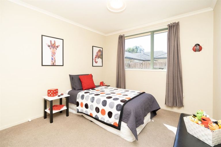 Photo of property in 11 Mckenzie Place, Rototuna North, Hamilton, 3210