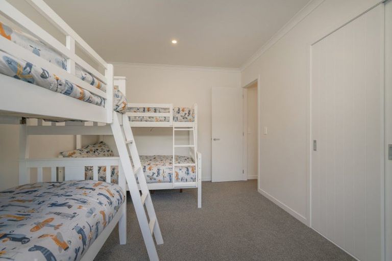 Photo of property in 35 Awatea Drive, Whitianga, 3510