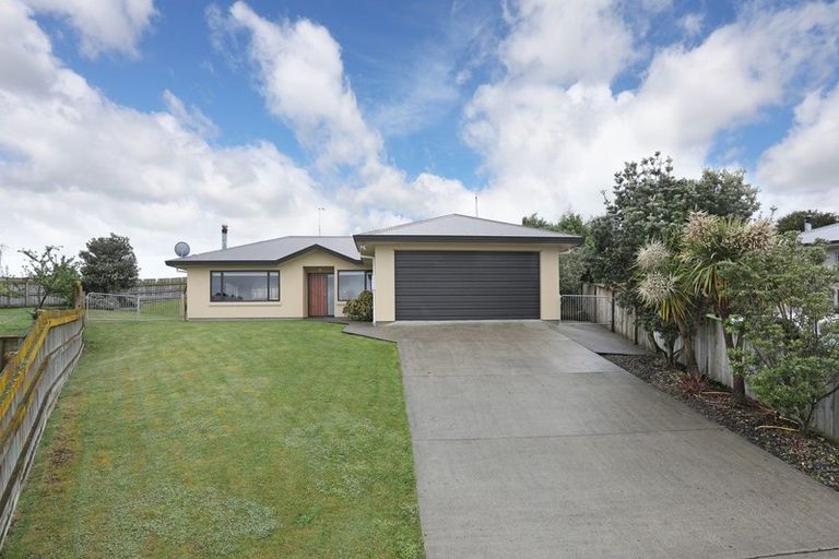 Photo of property in 4 Logan Grove, Feilding, 4702