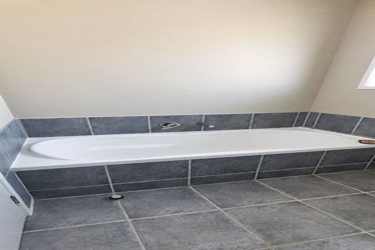 Photo of property in 10 Karen Crescent, Dinsdale, Hamilton, 3204