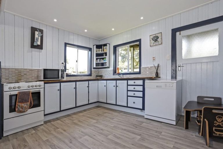 Photo of property in 236 Pukehina Parade, Pukehina, Te Puke, 3189