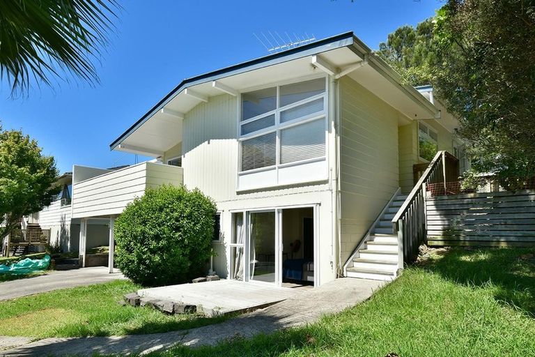 Photo of property in 68 Alexander Avenue, Torbay, Auckland, 0630