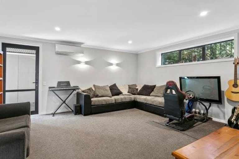 Photo of property in 206a Lake Terrace, Hilltop, Taupo, 3330