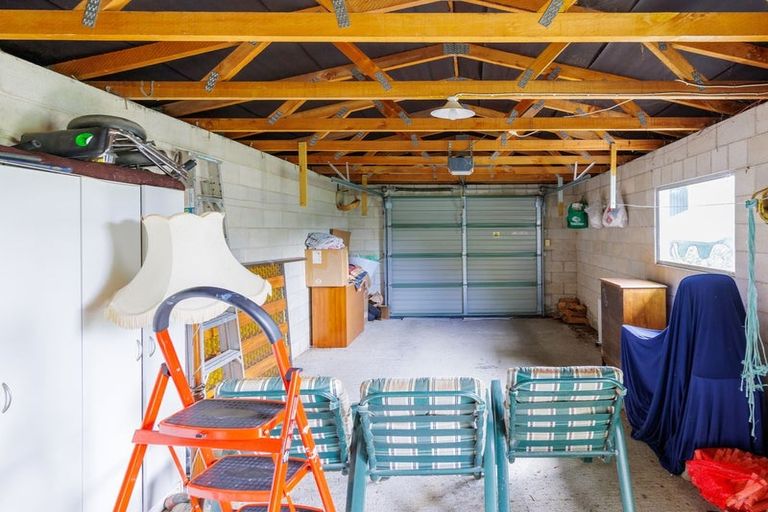 Photo of property in 48 Parsonage Road, Waimate, 7924