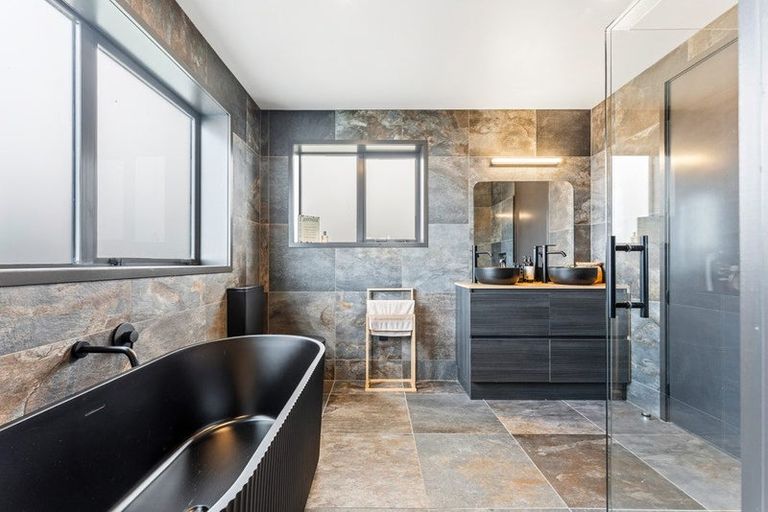 Photo of property in 1570 Cove Road, Mangawhai, 0573