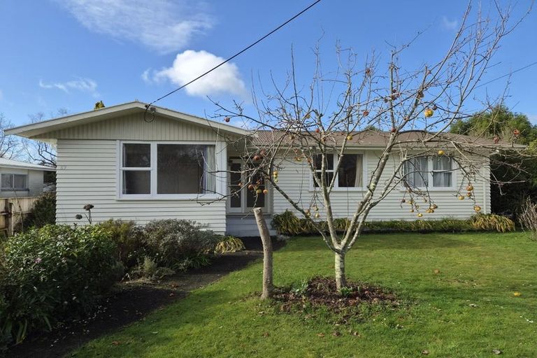 Photo of property in 69 Kempton Street, Greytown, 5712