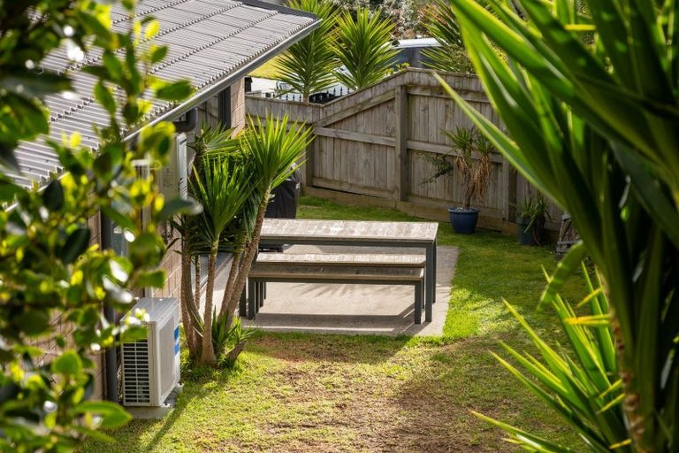 Photo of property in 9 Aqua Way, Paraparaumu, 5032