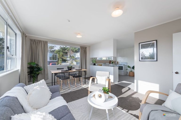 Photo of property in 6a Quinn Grove, Ranui, Porirua, 5024