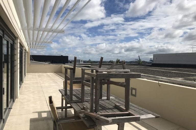 Photo of property in Heards Building, 303/2 Ruskin Street, Parnell, Auckland, 1052