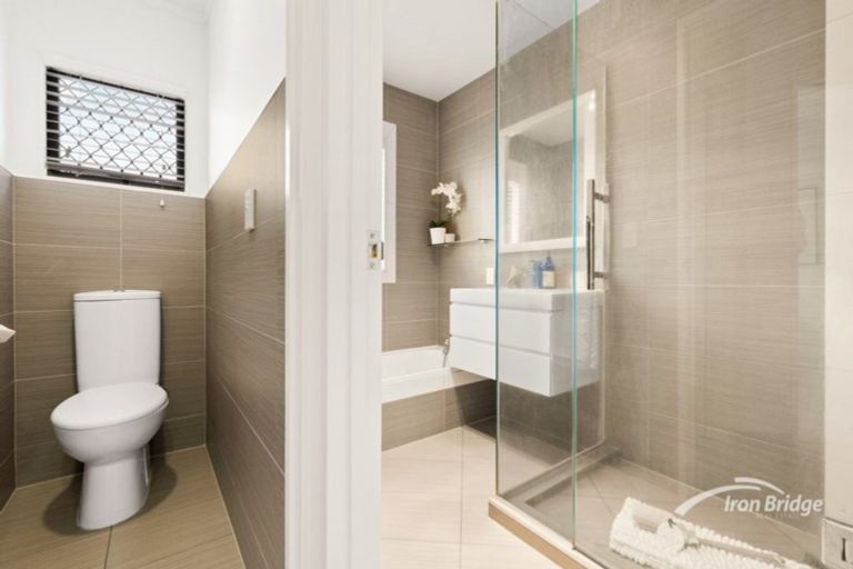 Photo of property in 2/105 Nile Road, Milford, Auckland, 0620