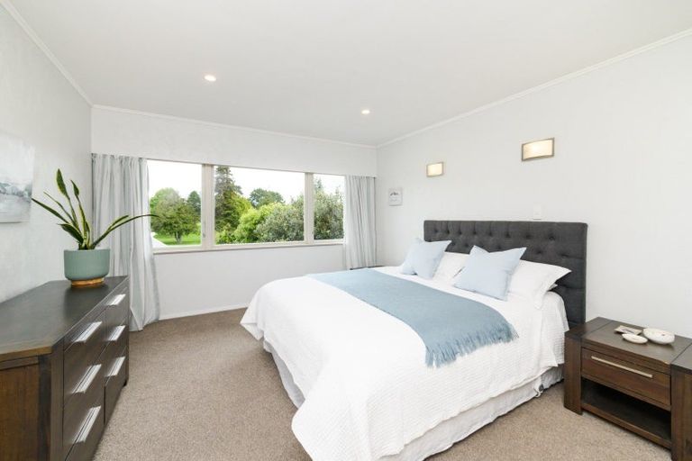 Photo of property in 10 Opawa Place, Terrace End, Palmerston North, 4410