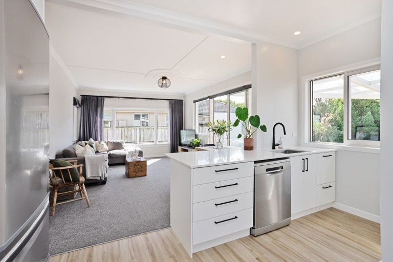 Photo of property in 129 Joseph Street, Waverley, Invercargill, 9810