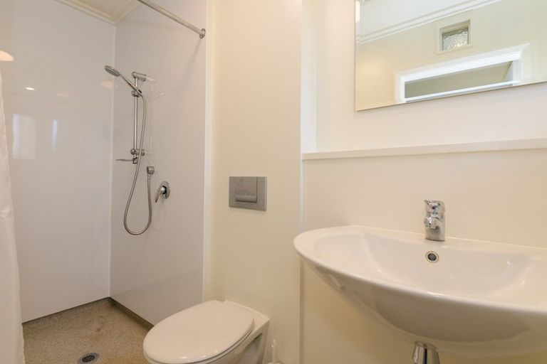 Photo of property in 184 Fitzherbert Avenue, West End, Palmerston North, 4410