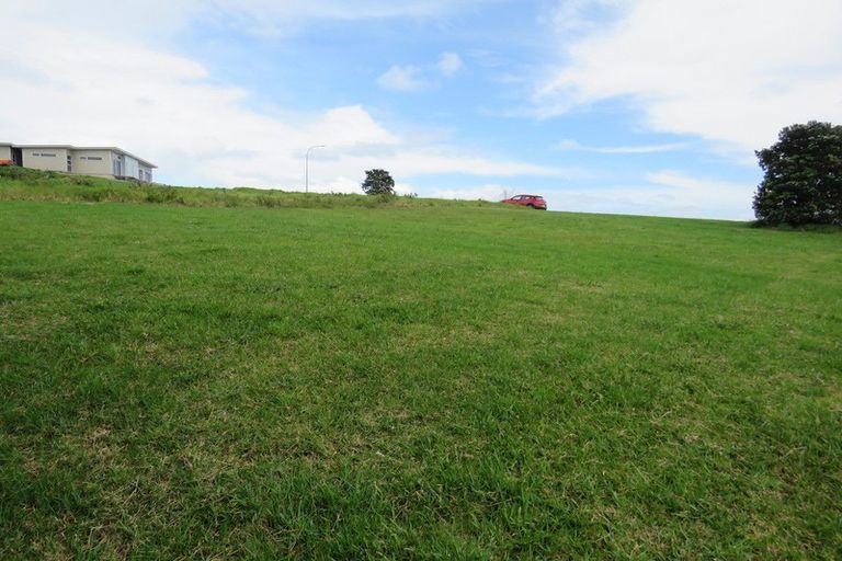 Photo of property in 34 Dudley Crescent, Cable Bay, 0420