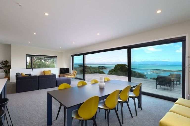 Photo of property in 94 Queens Road, Stepneyville, Nelson, 7010