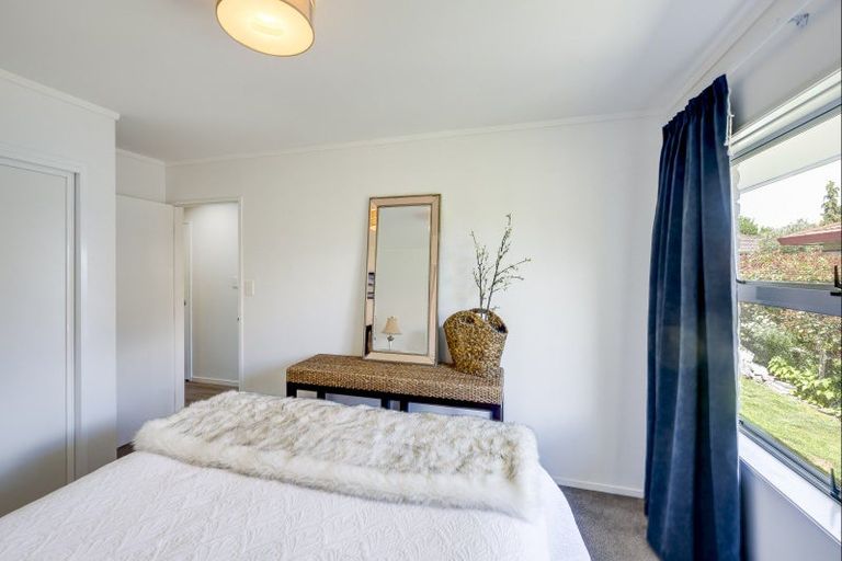 Photo of property in 2 Fern Grove, Taradale, Napier, 4112