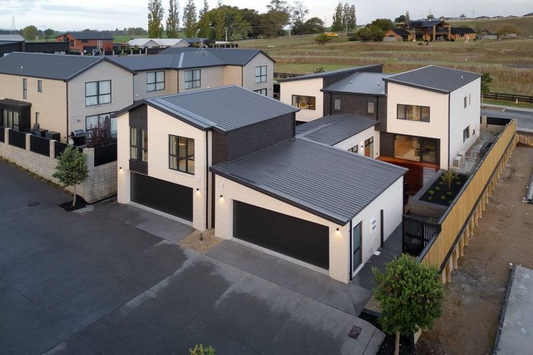 Photo of property in 33 Kauri Point Drive, Rototuna North, Hamilton, 3210