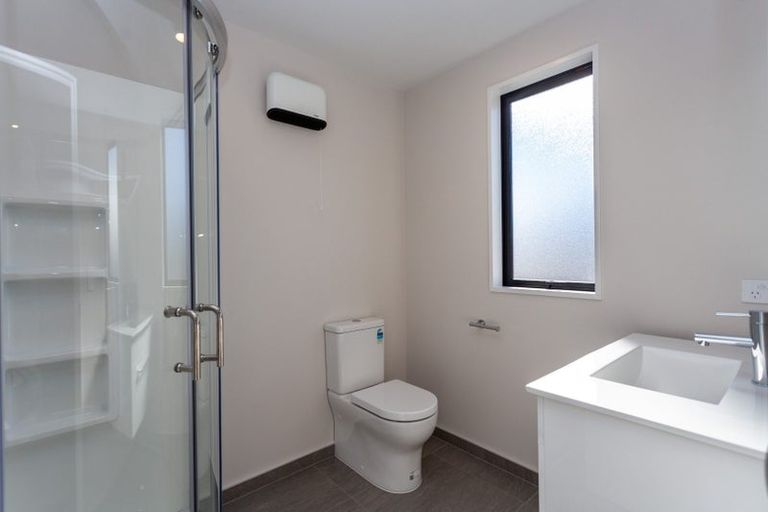 Photo of property in 2/42 Peverel Street, Riccarton, Christchurch, 8041