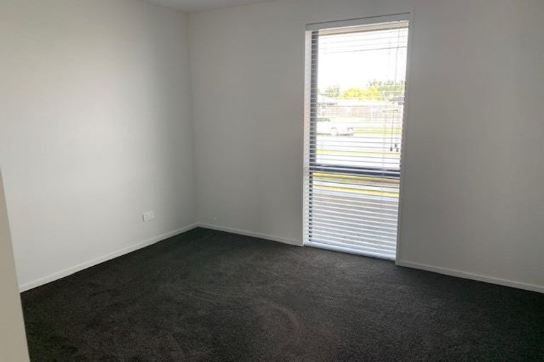 Photo of property in 127 Shillingford Boulevard, Rolleston, 7615