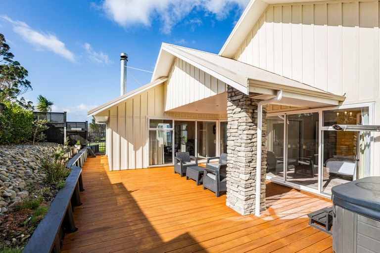 Photo of property in 1 Lindis Lane, Kelson, Lower Hutt, 5010