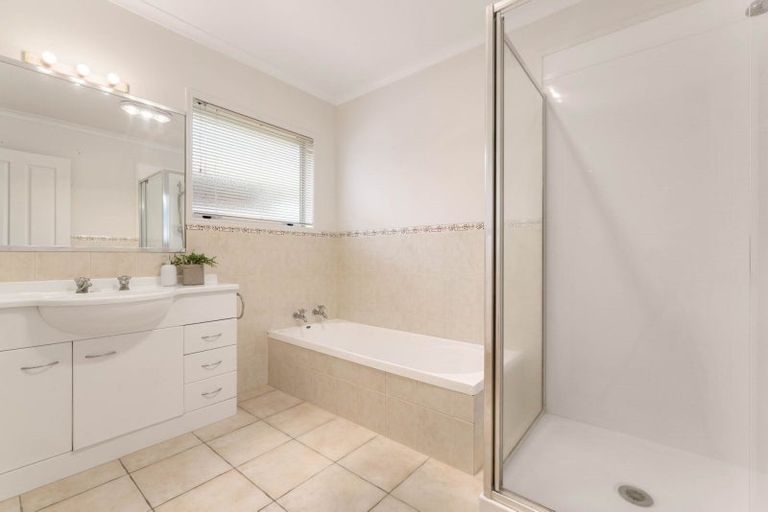 Photo of property in 48 Oreti Crescent, Papamoa Beach, Papamoa, 3118