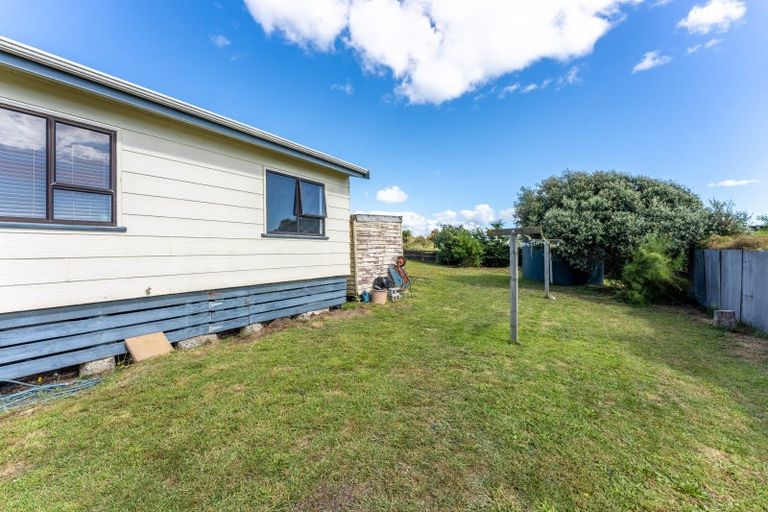 Photo of property in 17 Kitchener Street, Te Horo Beach, Otaki, 5581