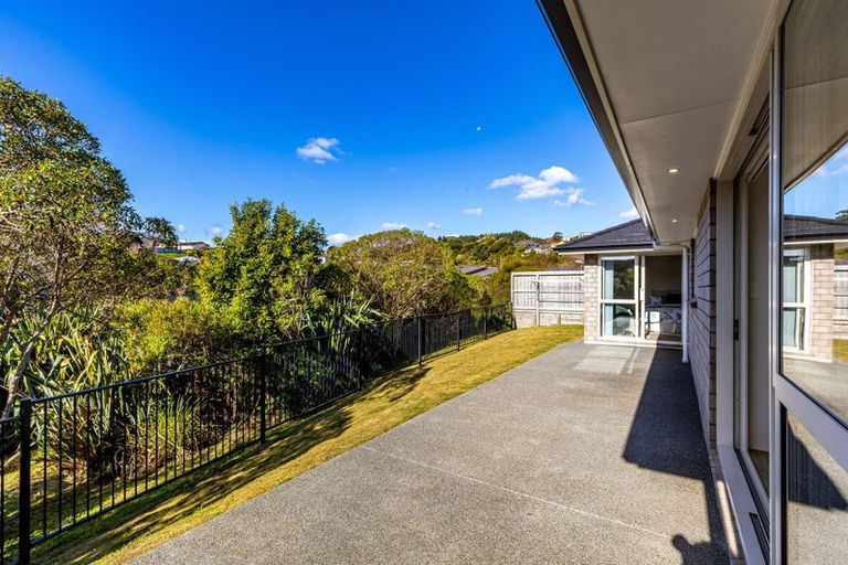 Photo of property in 13 Breakwater Way, Whitby, Porirua, 5024