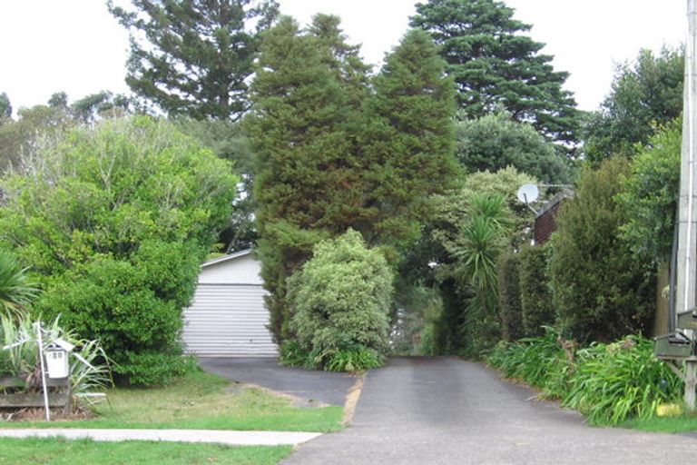 Photo of property in 279b Royal Road, Massey, Auckland, 0614