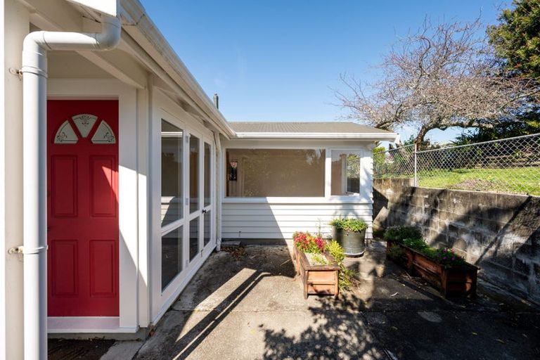 Photo of property in 24 Victoria Heights, Stepneyville, Nelson, 7010