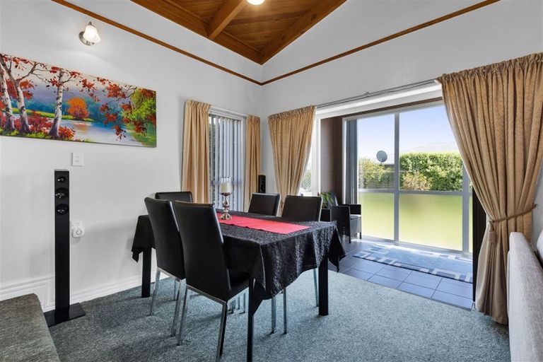 Photo of property in 43 Sunnyvale Street, Bell Block, New Plymouth, 4312