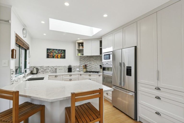 Photo of property in 18a Lucknow Terrace, Khandallah, Wellington, 6035