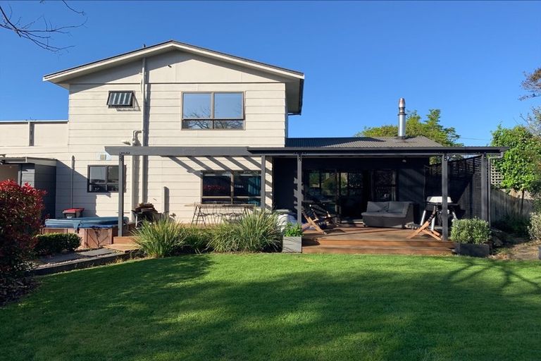 Photo of property in 55 Guthrie Road, Havelock North, 4130